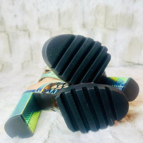 Cape Robbin Sexy Mermaid Hologram Chunky Heel Platform Sandals - Picture 8 of 9